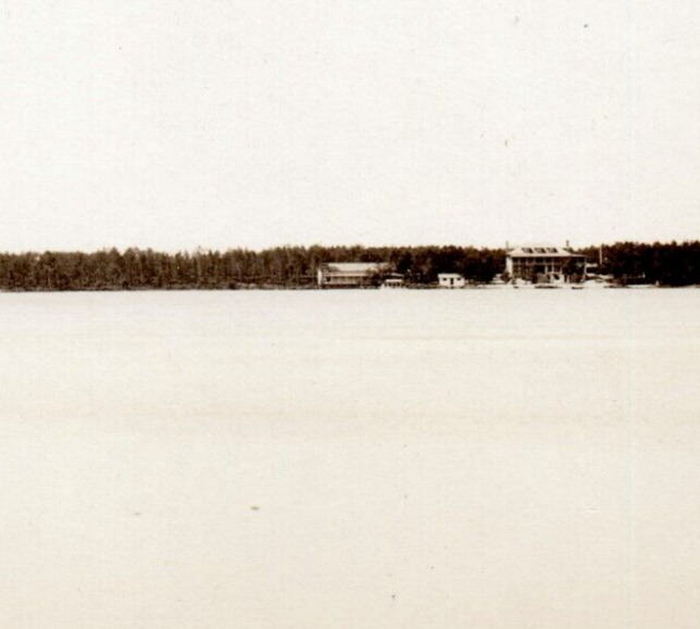 Van Ettan Lake Lodge (Van Etten Lake Lodge) - Historical Photo Of Lodge From Lake (newer photo)